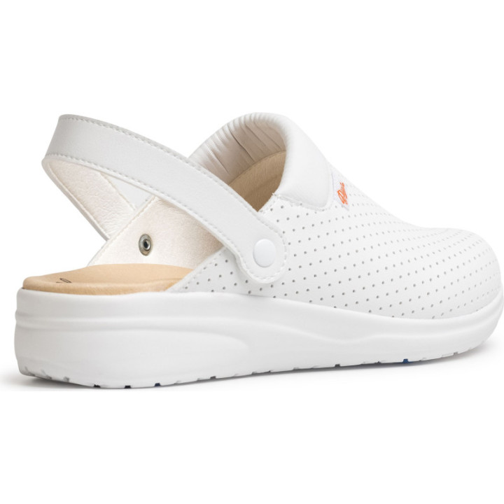 Sabot de travail cuir aéré antidérapant DIAN SRC FO