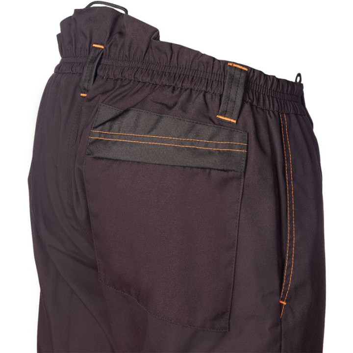 Pantalon avec braguette zippée et bouton supplémentaire
