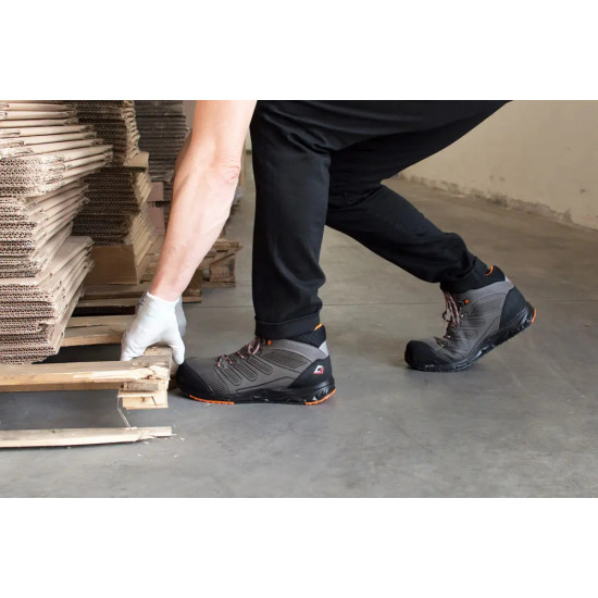 Chaussures de sécurité montantes légères et résistantes pour professionnels