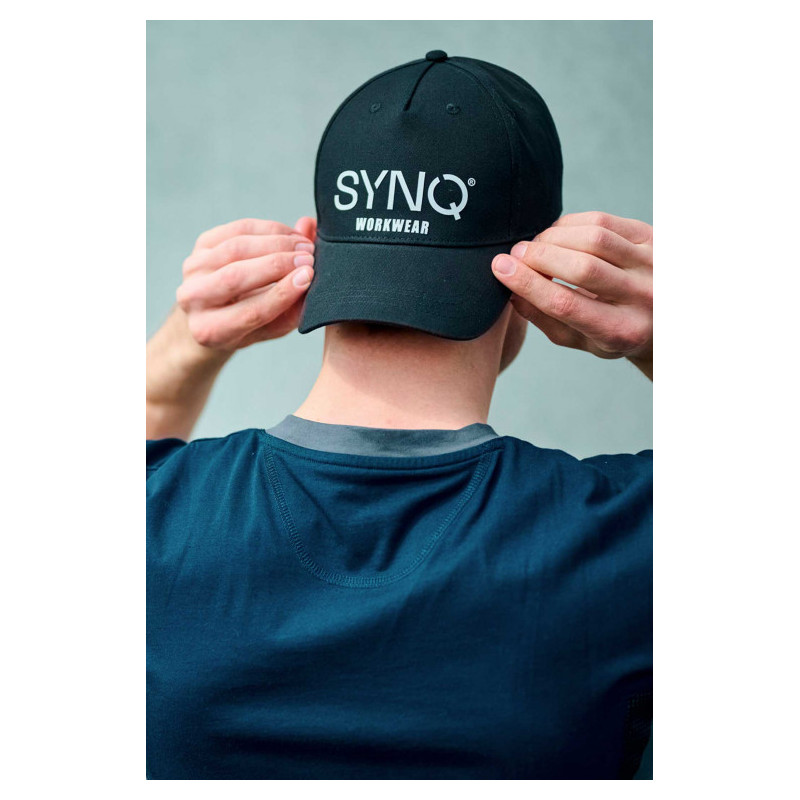 Casquette SYNQ® Maurice : votre alliée contre le soleil lors du travail en extérieur