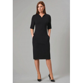 Robe d'hôtesse et administration à manches courtes