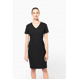 Robe cintrée élégante et sobre