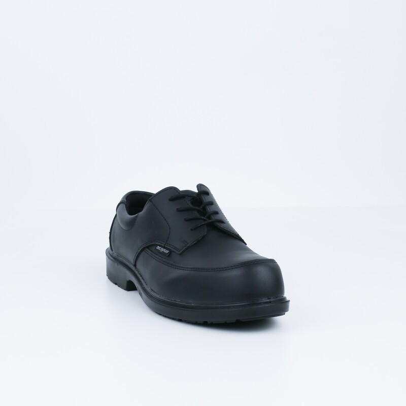 Chaussure basse alliant style et l'élégance, dans un modèle 100% composite