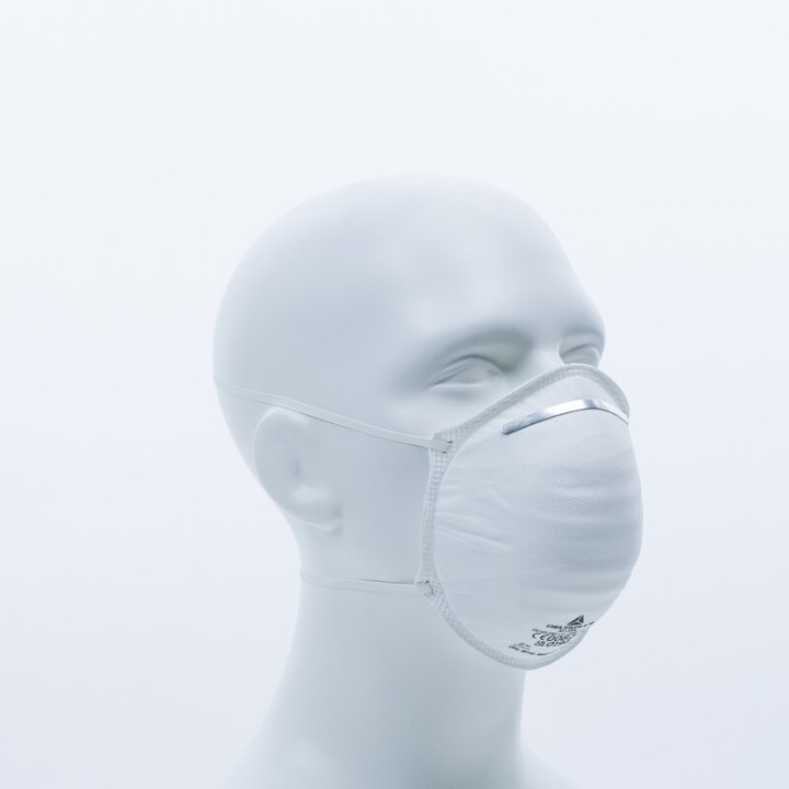 Masques jetables FFP2 à barette nasale