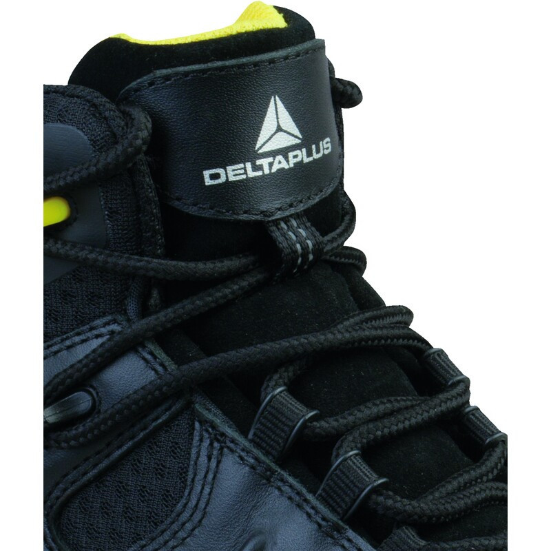 Chaussures basses cuir pleine fleur